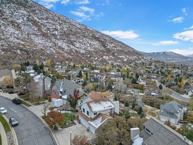 11722 S CASSOWARY DR, Sandy, UT 84092