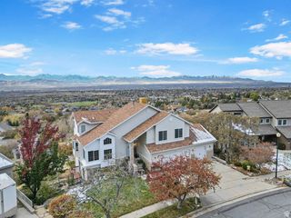 11722 S CASSOWARY DR, Sandy, UT 84092