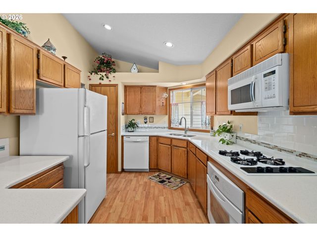 3081 Sw 31ST St, Gresham, OR 97080