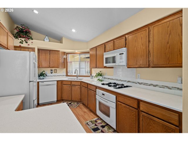 3081 Sw 31ST St, Gresham, OR 97080