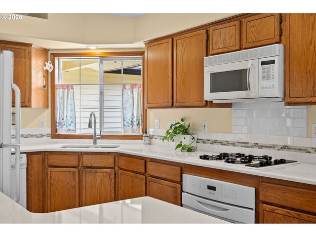 3081 Sw 31ST St, Gresham, OR 97080