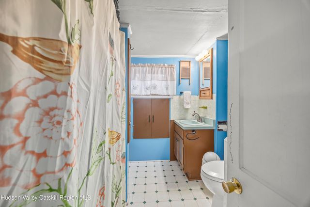 161 Route 9j, Stockport, NY 12534