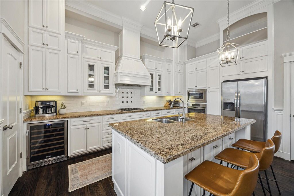 1431 W 25th Street, Houston, TX 77008