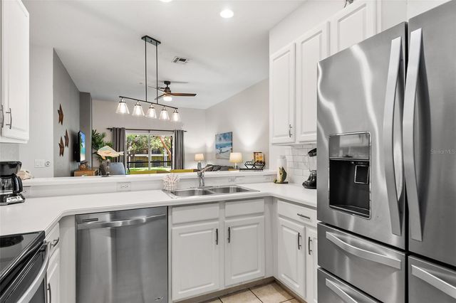 402 LUCAYA LOOP, Davenport, FL 33897