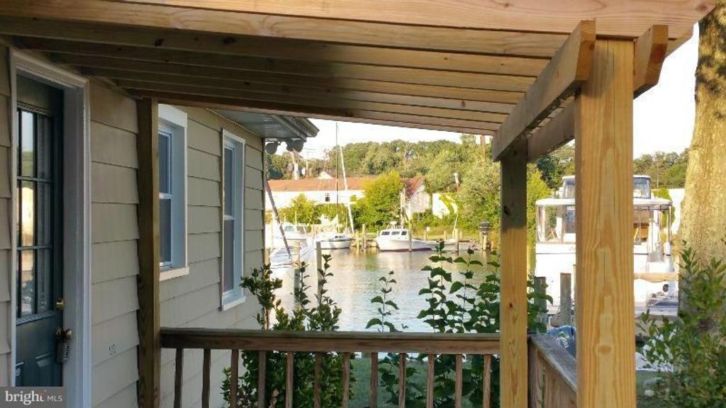 4807 WOODS WHARF RD, Shady Side, MD 20764