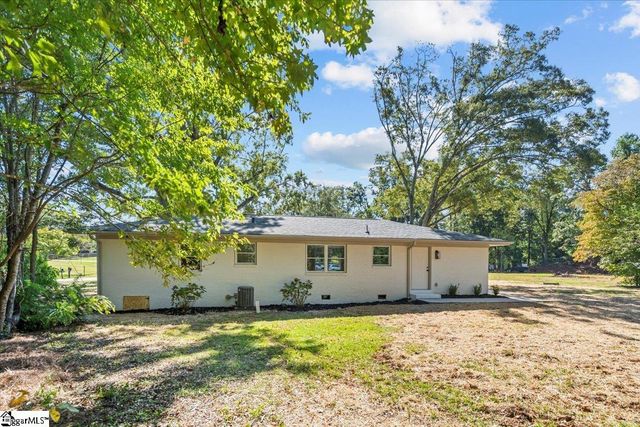 3 Strawberry Drive, Greenville, SC 29617