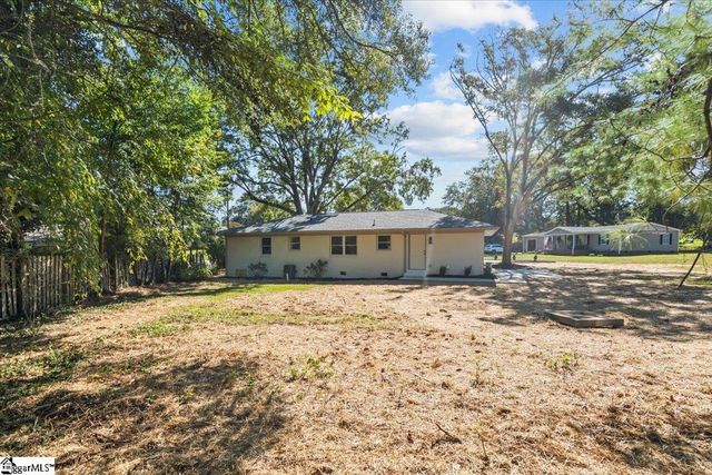 3 Strawberry Drive, Greenville, SC 29617