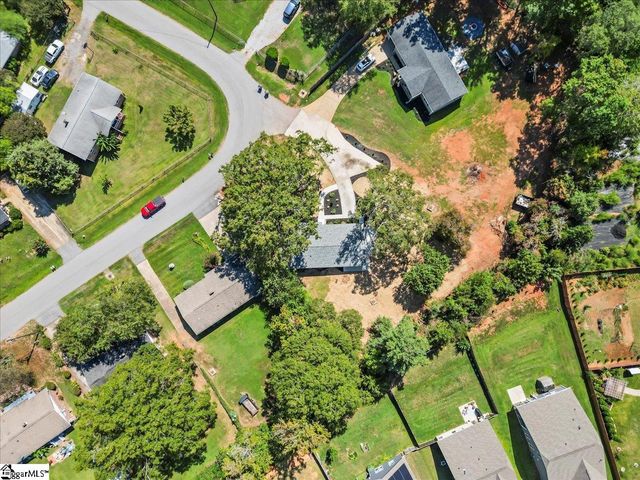 3 Strawberry Drive, Greenville, SC 29617