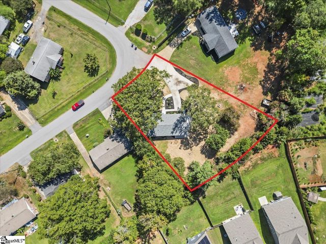 3 Strawberry Drive, Greenville, SC 29617