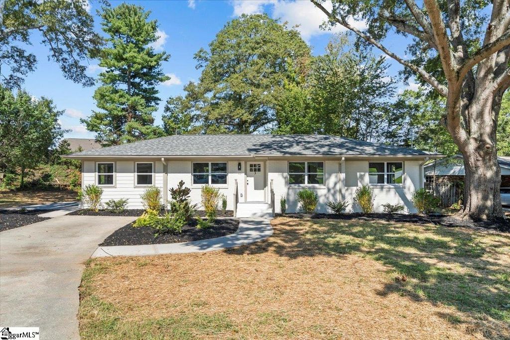 3 Strawberry Drive, Greenville, SC 29617