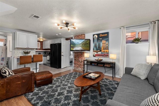 1351 N Franklin Street, Denver, CO 80218