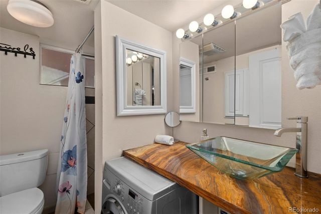 1351 N Franklin Street, Denver, CO 80218