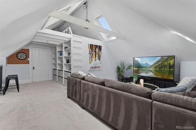 1351 N Franklin Street, Denver, CO 80218