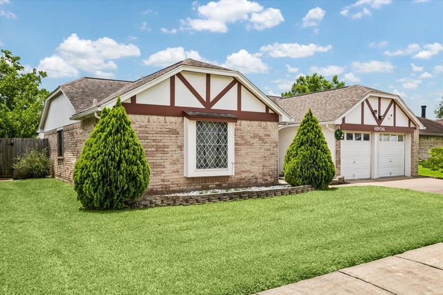 6906 Grant Drive, Richmond, TX 77469