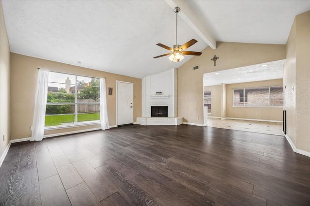 6906 Grant Drive, Richmond, TX 77469