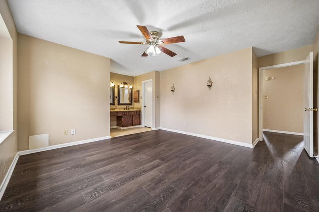 6906 Grant Drive, Richmond, TX 77469