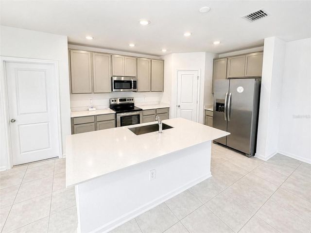 809 TIMBERLAND DRIVE, Eagle Lake, FL 33839