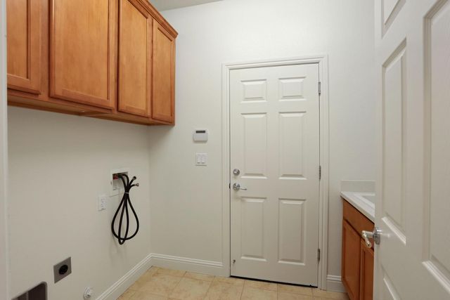 1709 Fox Trot Way, Manteca, CA 95336