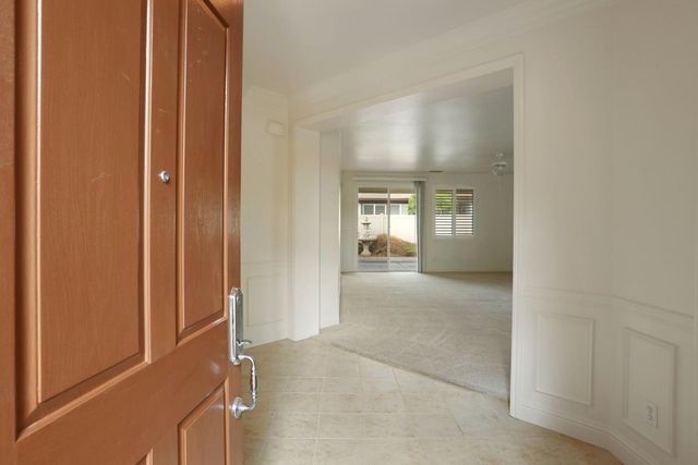 1709 Fox Trot Way, Manteca, CA 95336