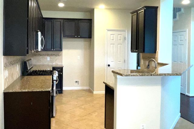 2445 Iniesta Lane, League City, TX 77573