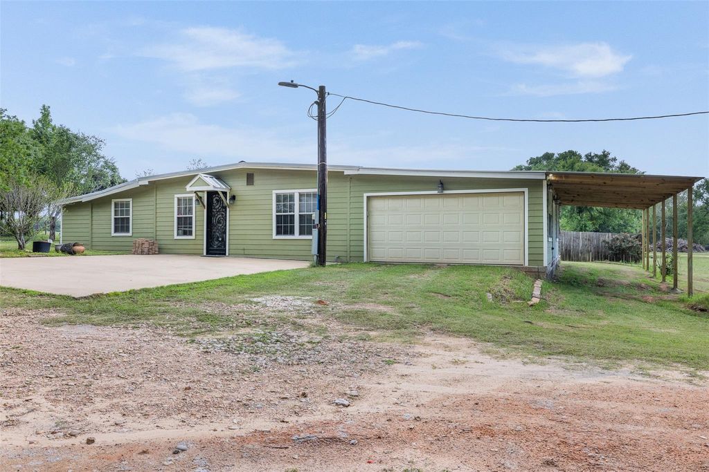 767 N Fm 2429 Road, Bellville, TX 77418