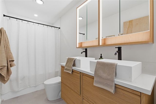 1244 NW A Street, Bentonville, AR 72712