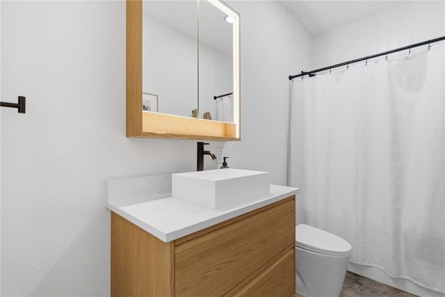 1244 NW A Street, Bentonville, AR 72712