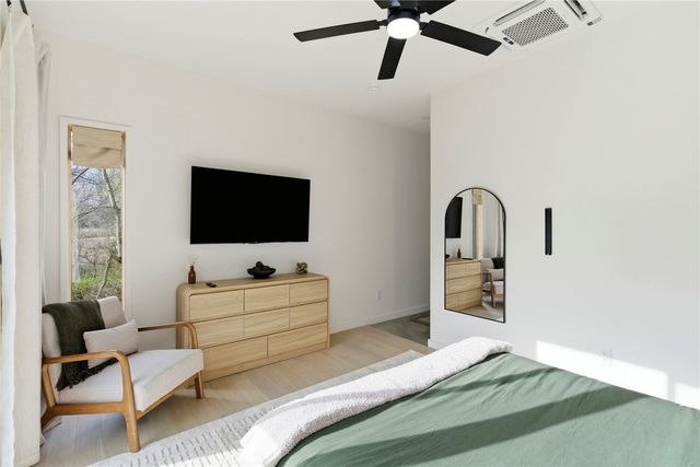 1244 NW A Street, Bentonville, AR 72712