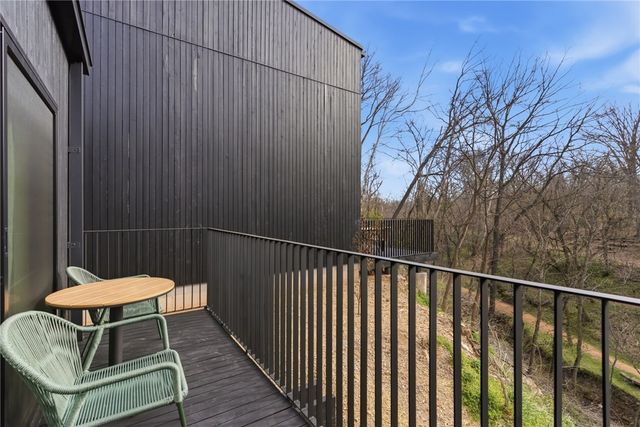 1244 NW A Street, Bentonville, AR 72712