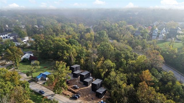 1244 NW A Street, Bentonville, AR 72712