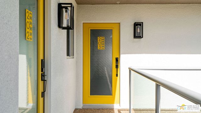 588 E San Lorenzo Road 203, Palm Springs, CA 92264