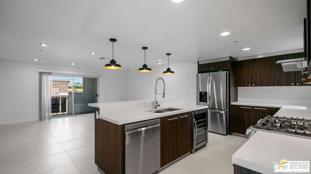 588 E San Lorenzo Road 203, Palm Springs, CA 92264