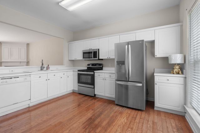 7252 Highway 70 S Apt 206, Nashville, TN 37221