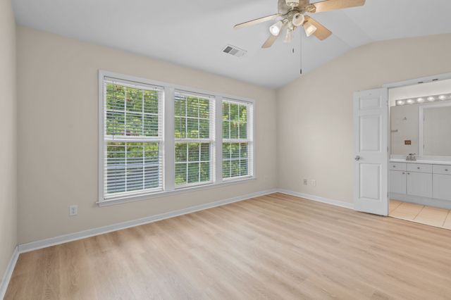7252 Highway 70 S Apt 206, Nashville, TN 37221