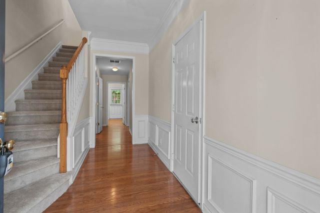 7252 Highway 70 S Apt 206, Nashville, TN 37221
