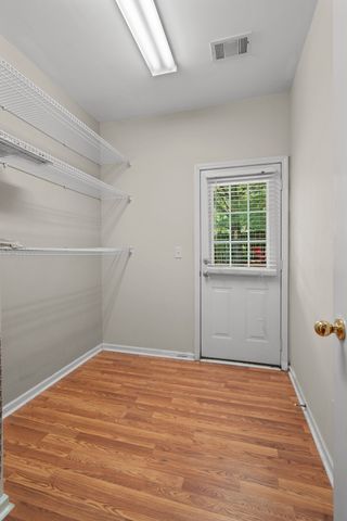 7252 Highway 70 S Apt 206, Nashville, TN 37221