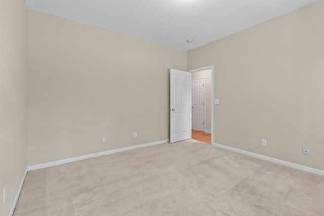 7252 Highway 70 S Apt 206, Nashville, TN 37221