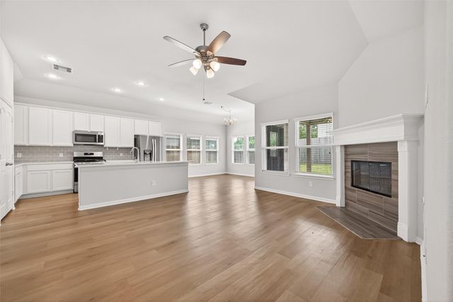 1701 Cindy Lane, Conroe, TX 77304