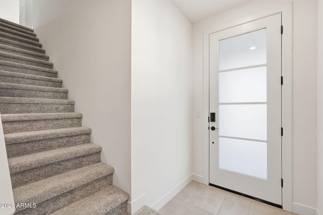 2121 W SONORAN DESERT Drive 113, Phoenix, AZ 85085