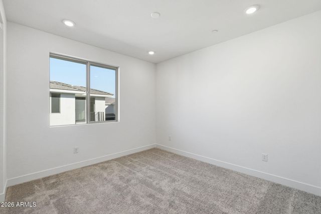 2121 W SONORAN DESERT Drive 113, Phoenix, AZ 85085