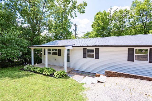 45 Pleasant Valley, Morehead, KY 40351