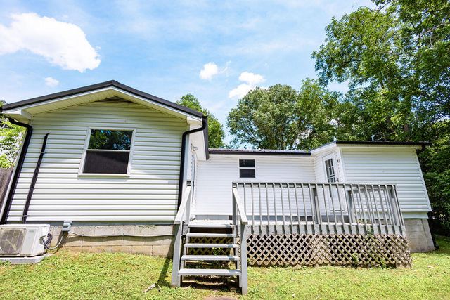 45 Pleasant Valley, Morehead, KY 40351