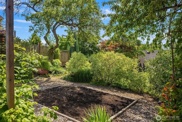 4920 51st Avenue S, Seattle, WA 98118
