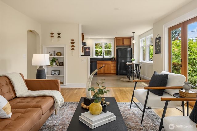 4920 51st Avenue S, Seattle, WA 98118