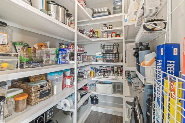 36779 N Pointe Cir Street, New Baltimore, MI 48047