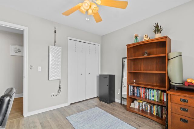 36779 N Pointe Cir Street, New Baltimore, MI 48047