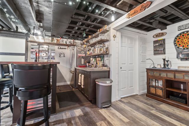 36779 N Pointe Cir Street, New Baltimore, MI 48047