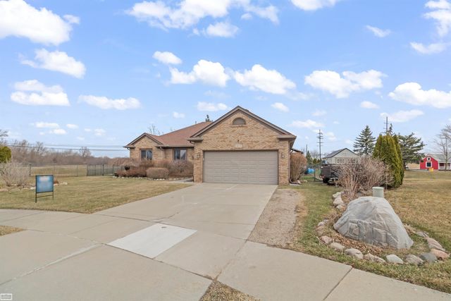 36779 N Pointe Cir Street, New Baltimore, MI 48047