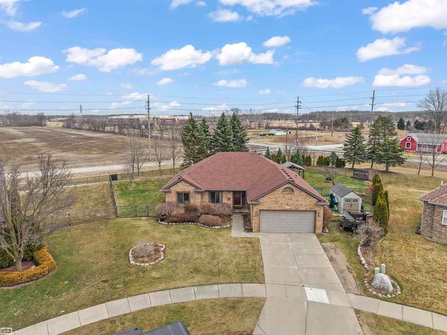 36779 N Pointe Cir Street, New Baltimore, MI 48047