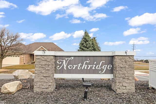 36779 N Pointe Cir Street, New Baltimore, MI 48047